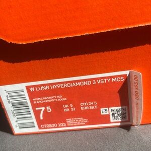 W LUNR HYPERDIAMOND 3 VSTY MCS Nike Softball Shoes.